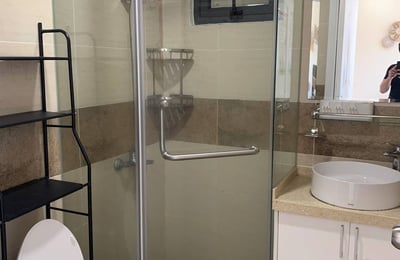 Vermietung einer neuen 2-Schlafzimmer-Wohnung mit Flussblick, Stadtteil Son Tra, Da Nang, Vietnam